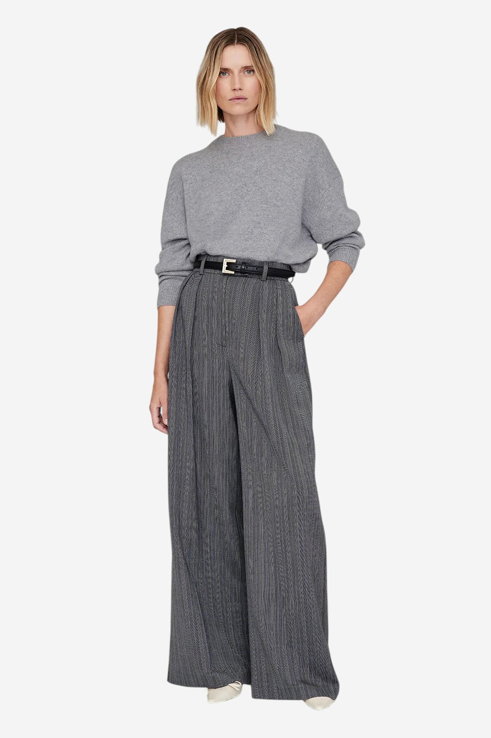 Lee Crew Sweater - Medium Heather Grey