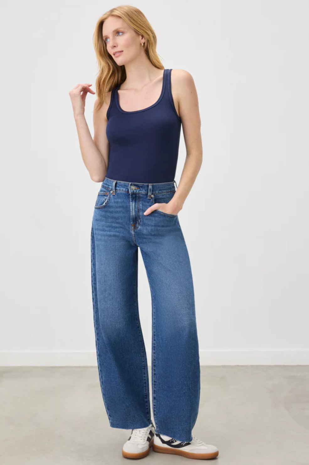 The Classic Tank - Navy