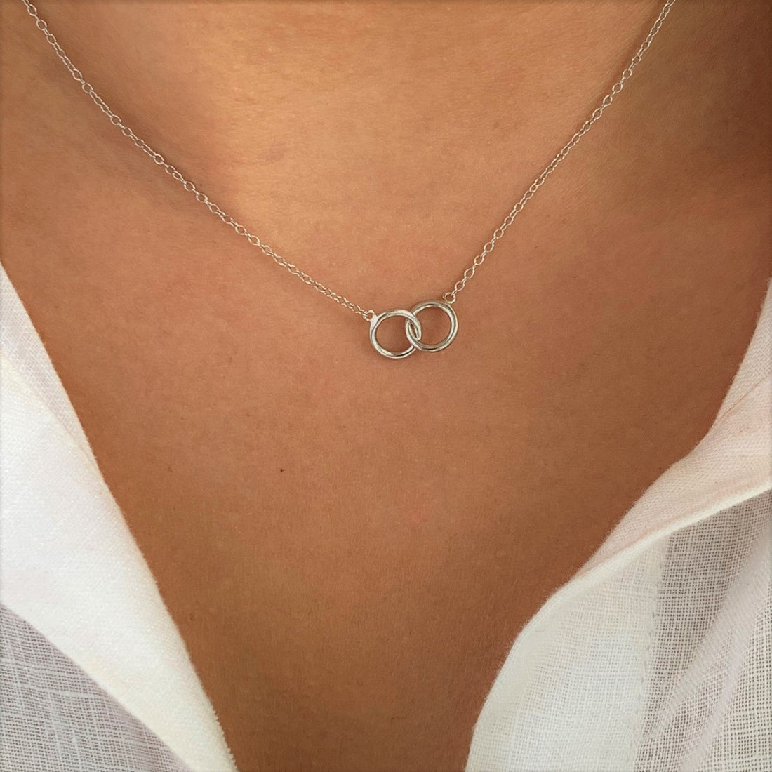 Friendship Circles Silver Necklace